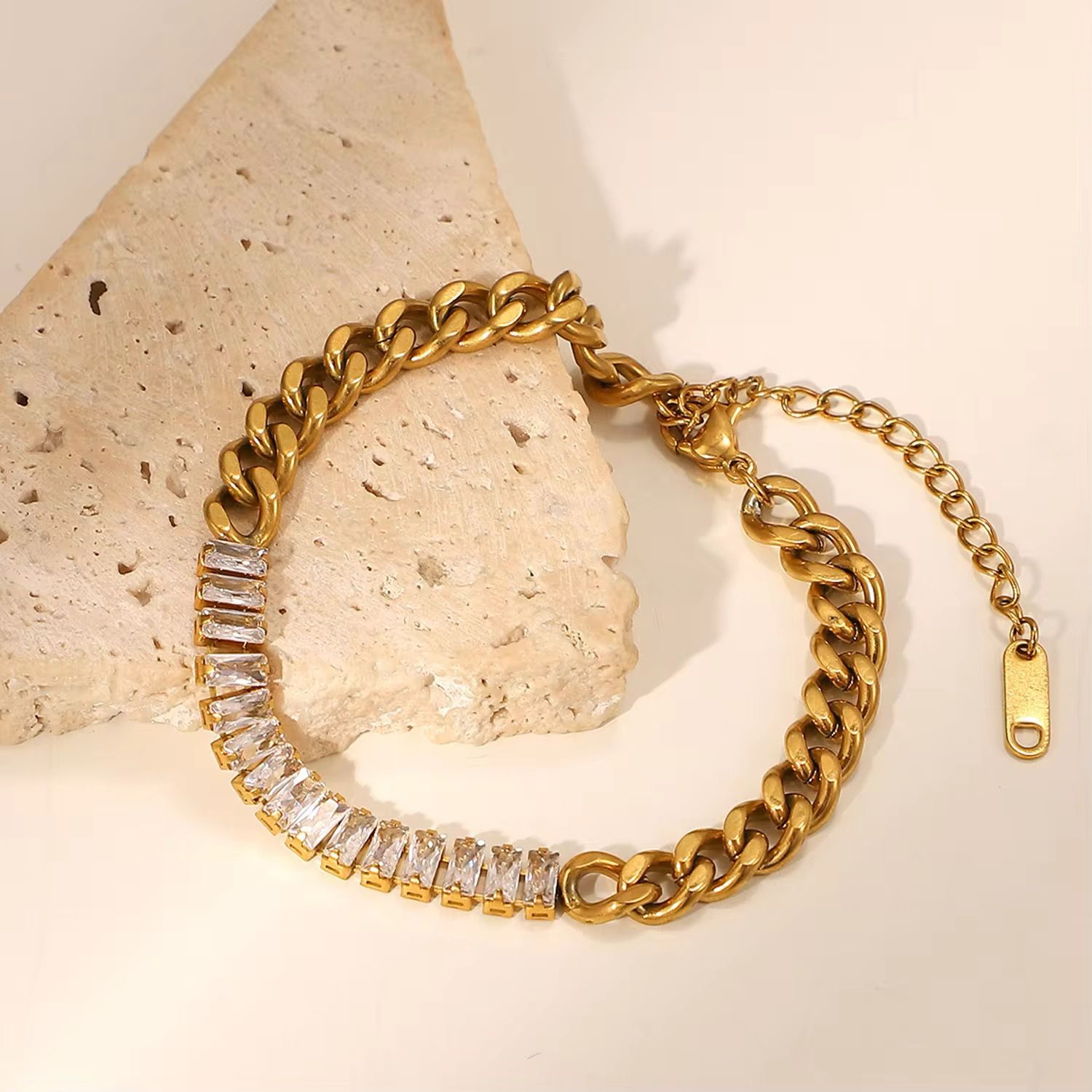 Crystal Curb luxury Bracelet