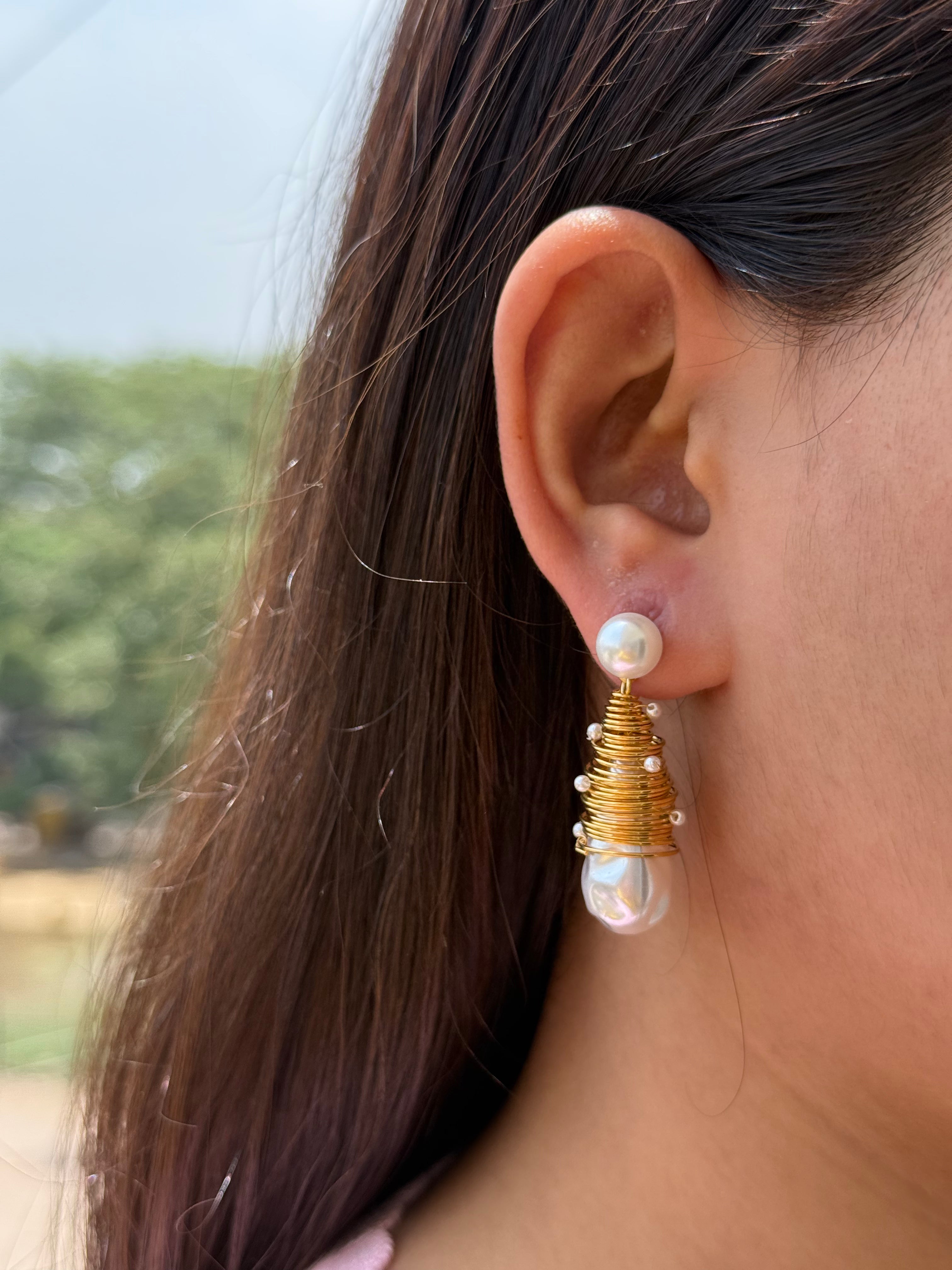 Pearl cone Earring