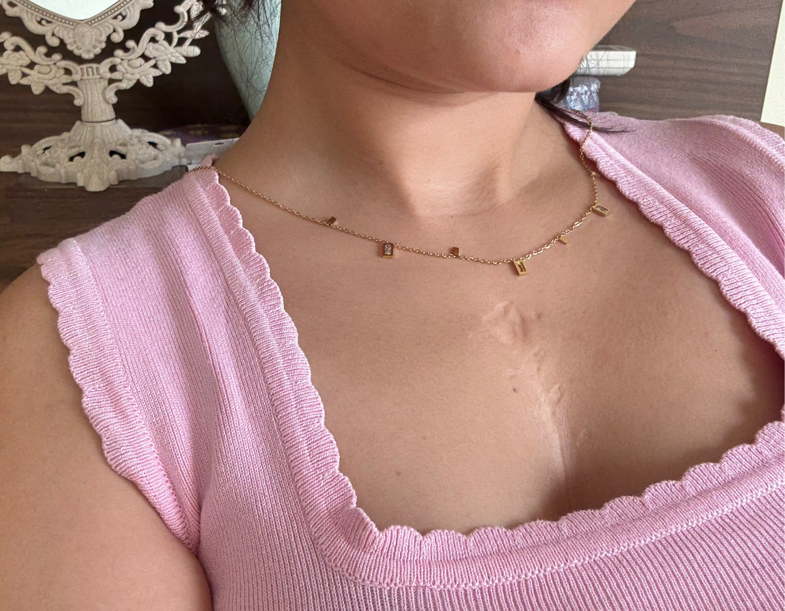 Minimal zircon necklace