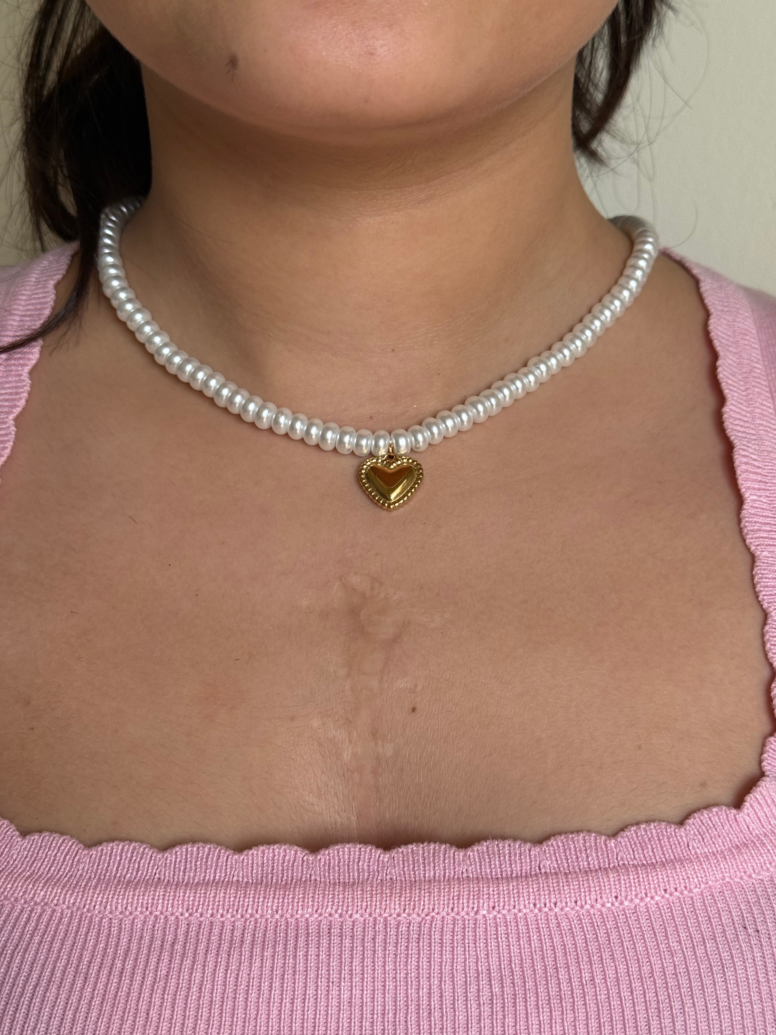 Pearly heart necklace
