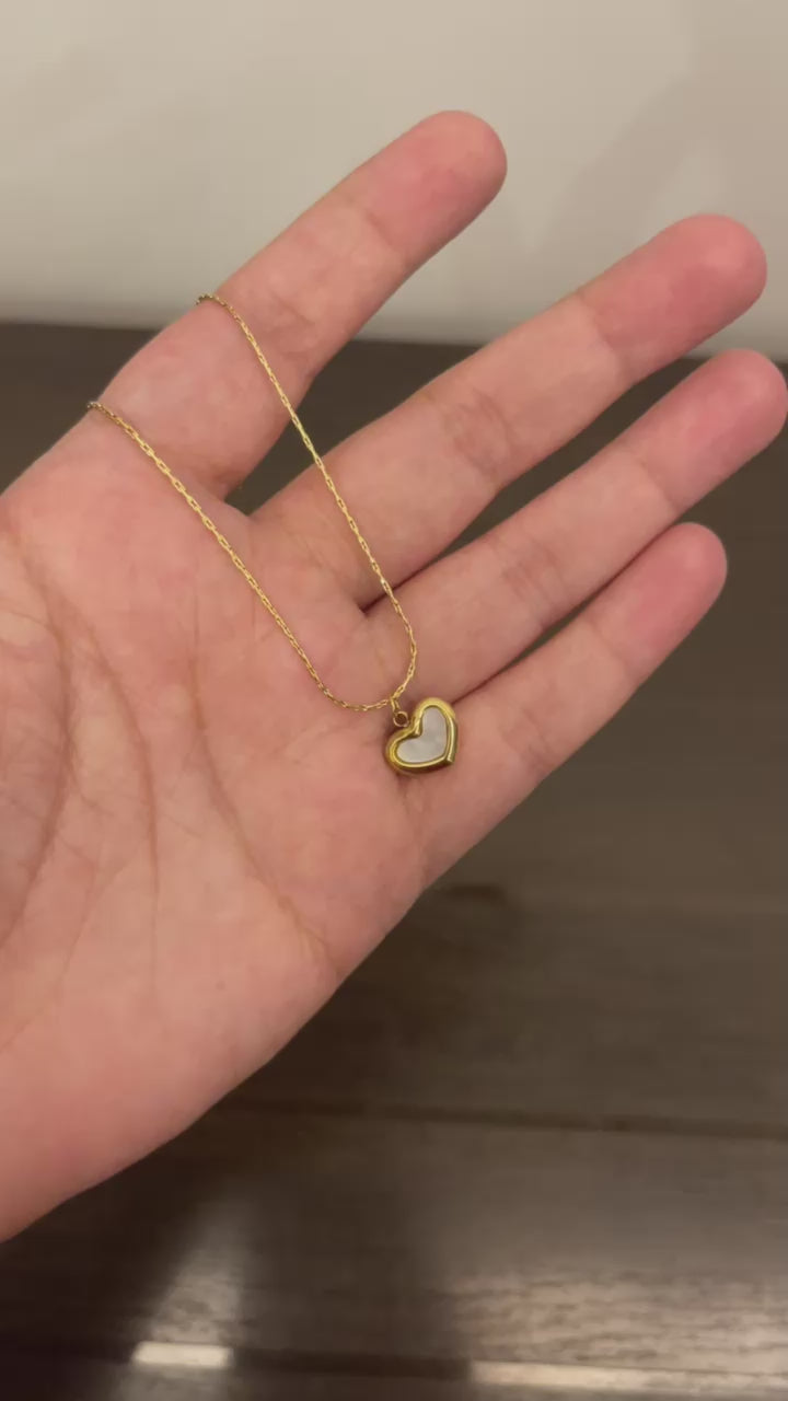 Minimal heart Necklace